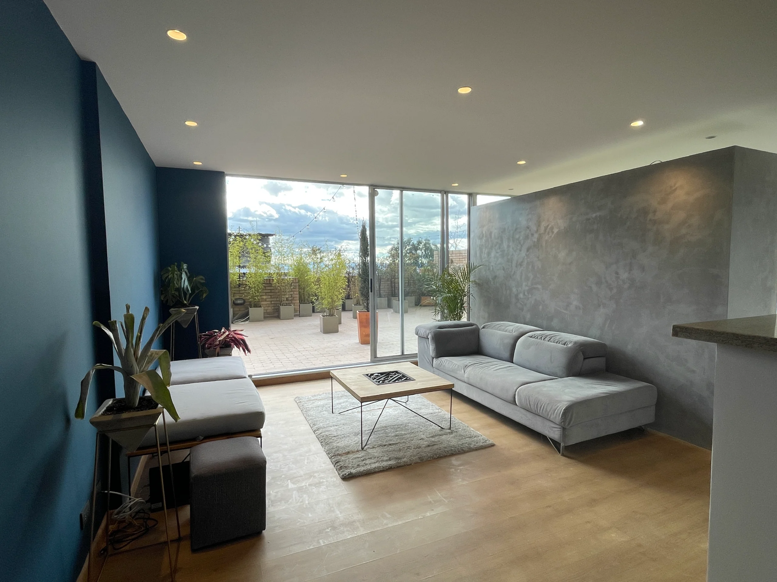 Mesa de trabajo 1 copia 3